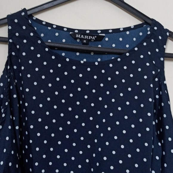 Top - Picture 6 of 9